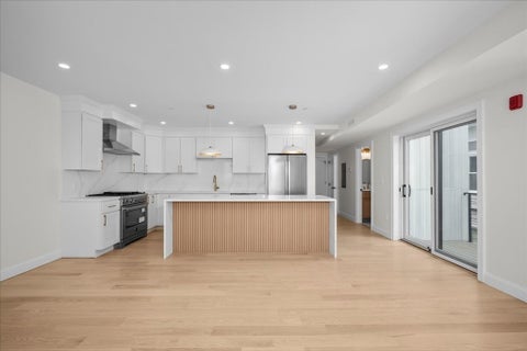Photo of 595 Broadway #302, Somerville, MA 02145 (MLS # 73535720)