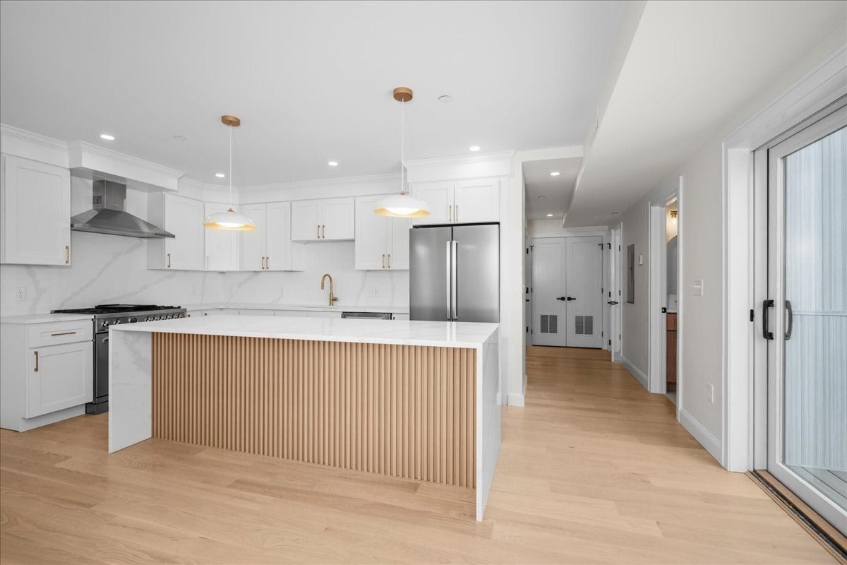 595 Broadway 302, Somerville MA 02145