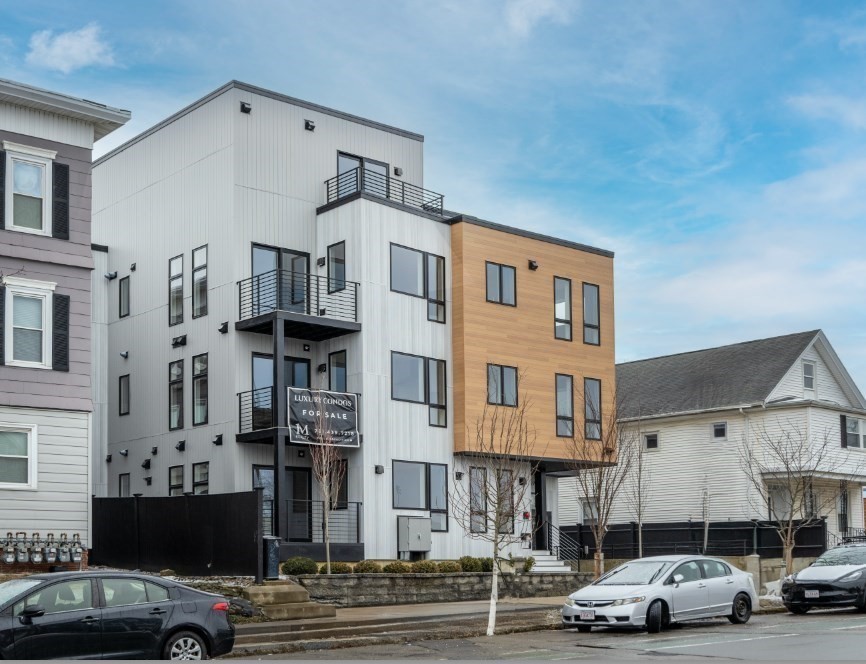 595 Broadway 302