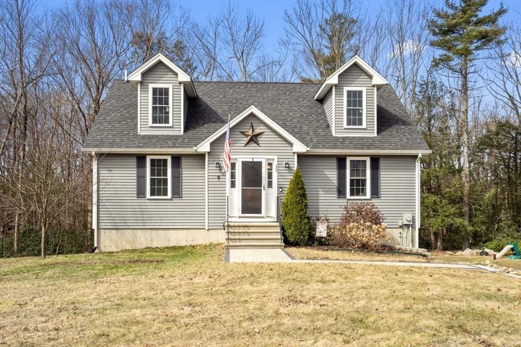 9 Debbie Dr