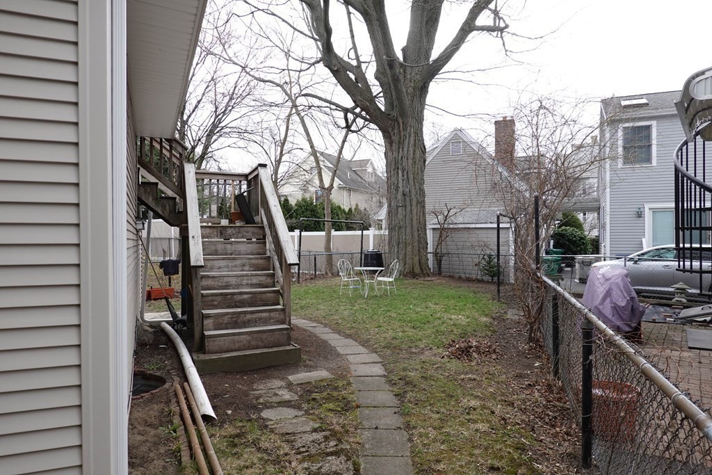 9 Crescent Square 00