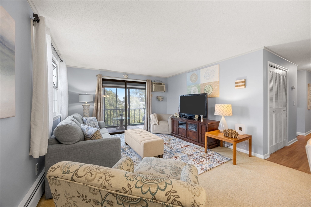 10 Candlewood Ln 2-1