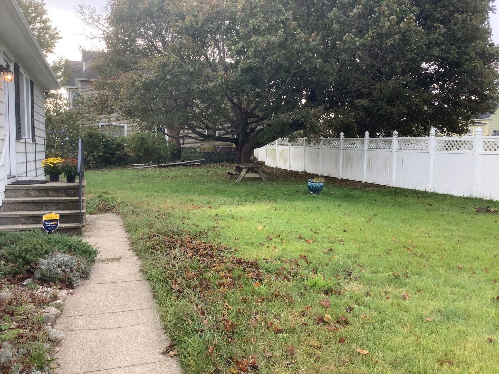 10 Clara St, New Bedford, MA Photo #5