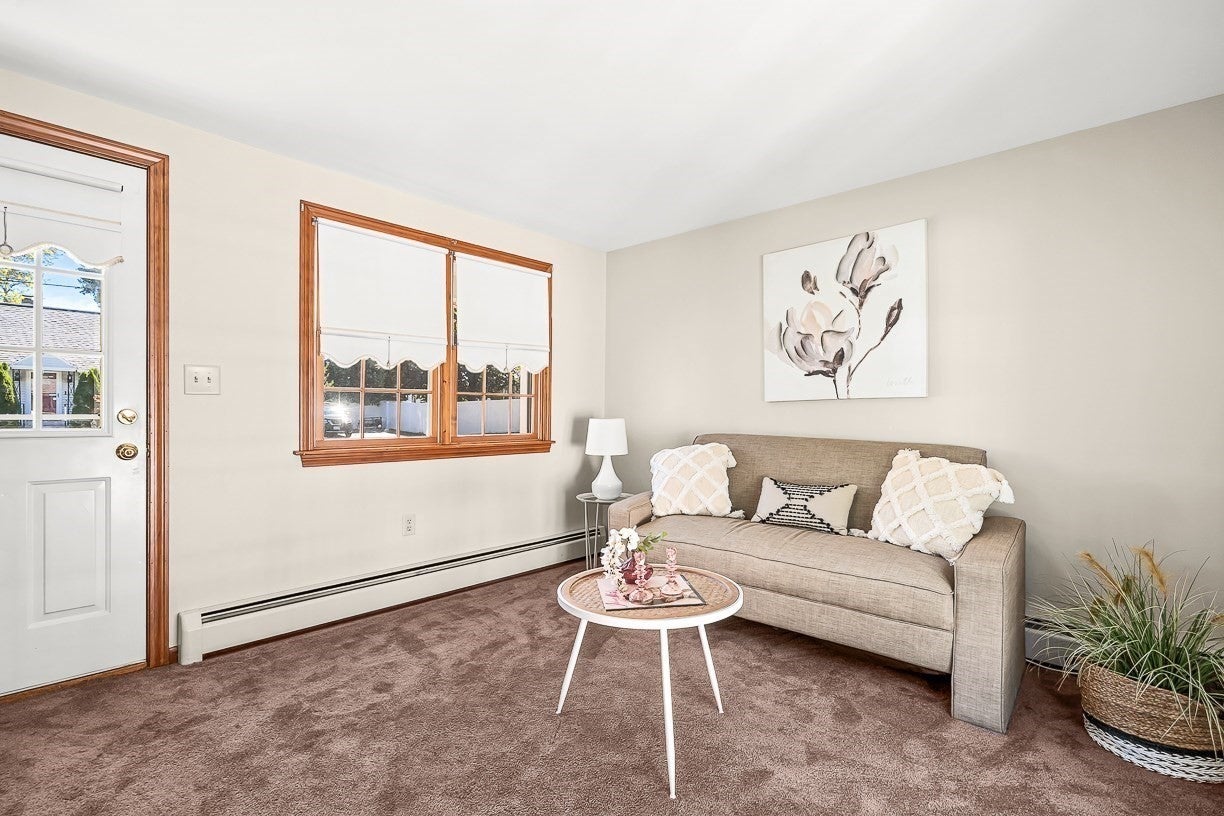 12 Leo Ave, Dracut, MA, 12 Leo Ave, Dracut, MA Photo #16