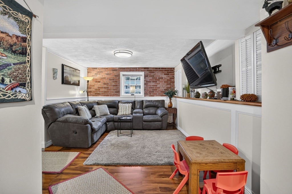 17 Coach Rd, Billerica, MA, 17 Coach Rd, Billerica, MA Photo #33