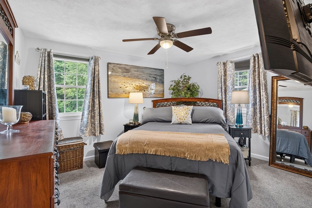 17 Coach Rd, Billerica, MA, 17 Coach Rd, Billerica, MA Photo #25