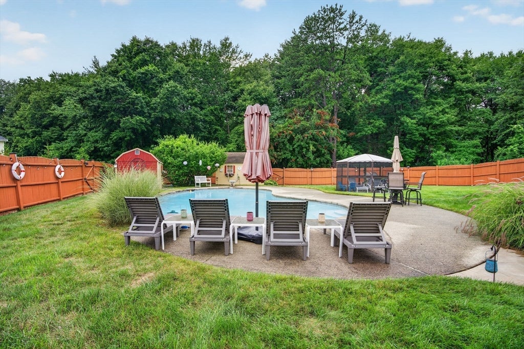 17 Coach Rd, Billerica, MA, 17 Coach Rd, Billerica, MA Photo #16