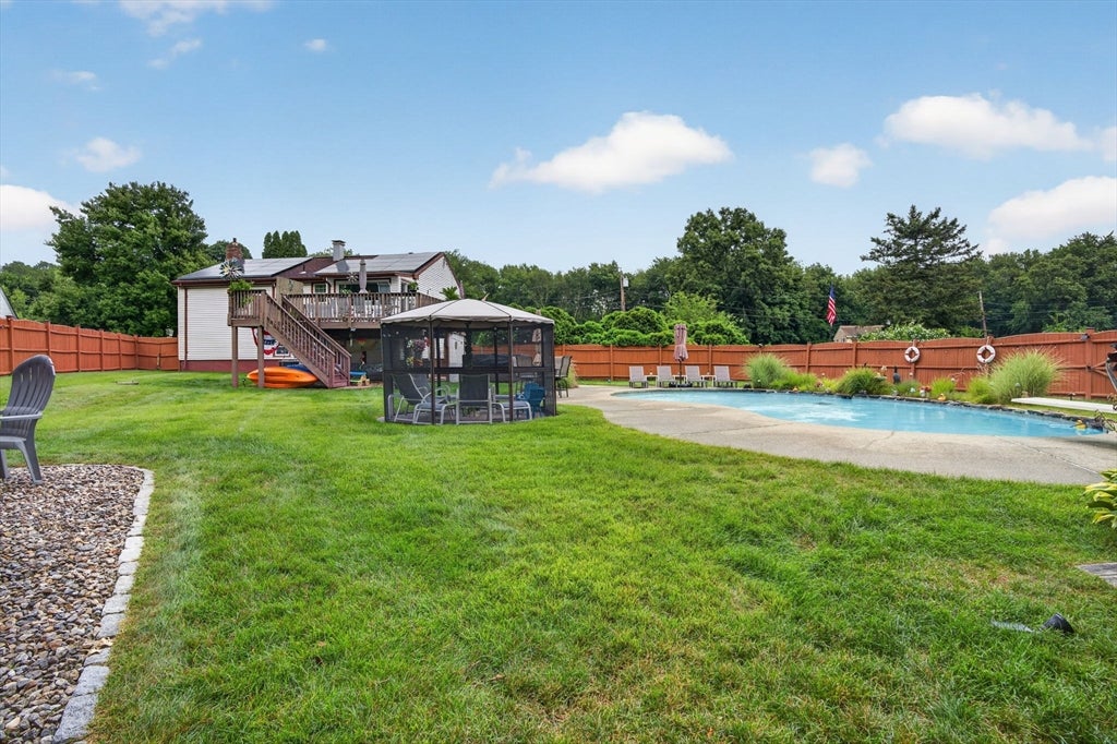 17 Coach Rd, Billerica, MA, 17 Coach Rd, Billerica, MA Photo #5