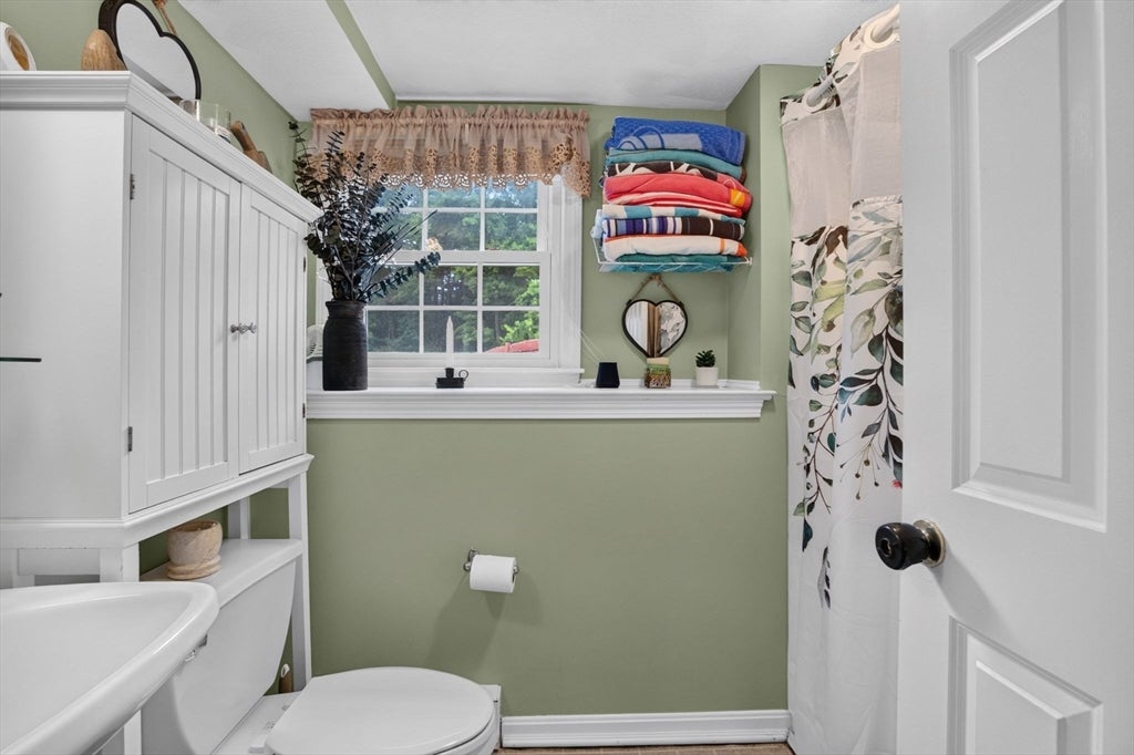 17 Coach Rd, Billerica, MA, 17 Coach Rd, Billerica, MA Photo #29