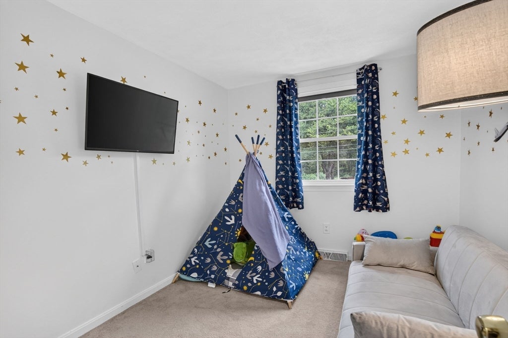 17 Coach Rd, Billerica, MA, 17 Coach Rd, Billerica, MA Photo #27