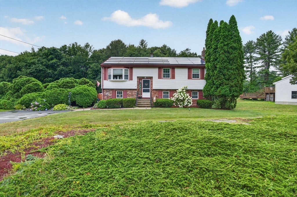 17 Coach Rd, Billerica, MA, 17 Coach Rd, Billerica, MA Photo #1