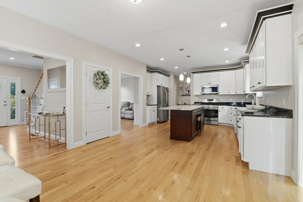60 Foxboro Rd, Wrentham, MA, 60 Foxboro Rd, Wrentham, MA Photo #15