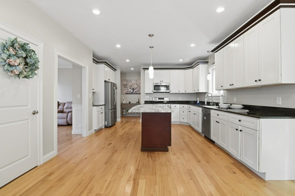 60 Foxboro Rd, Wrentham, MA, 60 Foxboro Rd, Wrentham, MA Photo #16