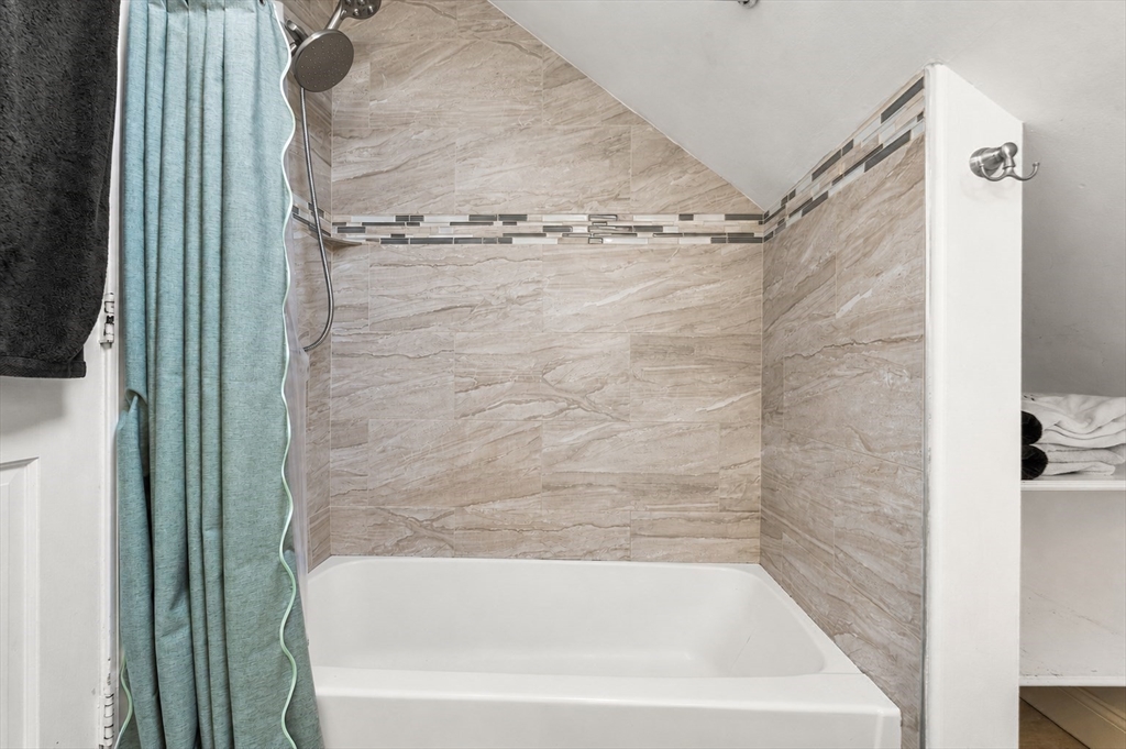 223 Bolton St, Boston, MA Photo #16