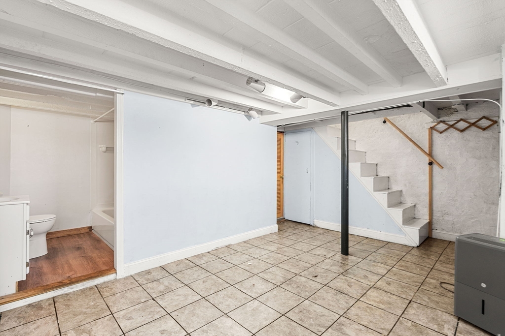 223 Bolton St, Boston, MA Photo #18