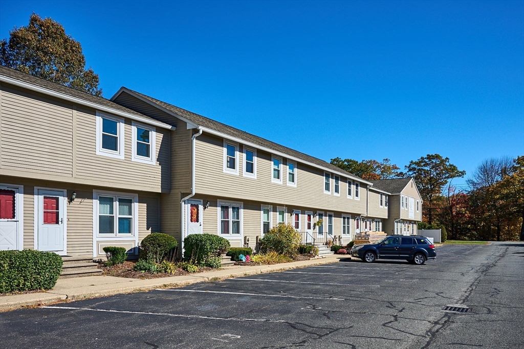 1430 Russell Rd 9