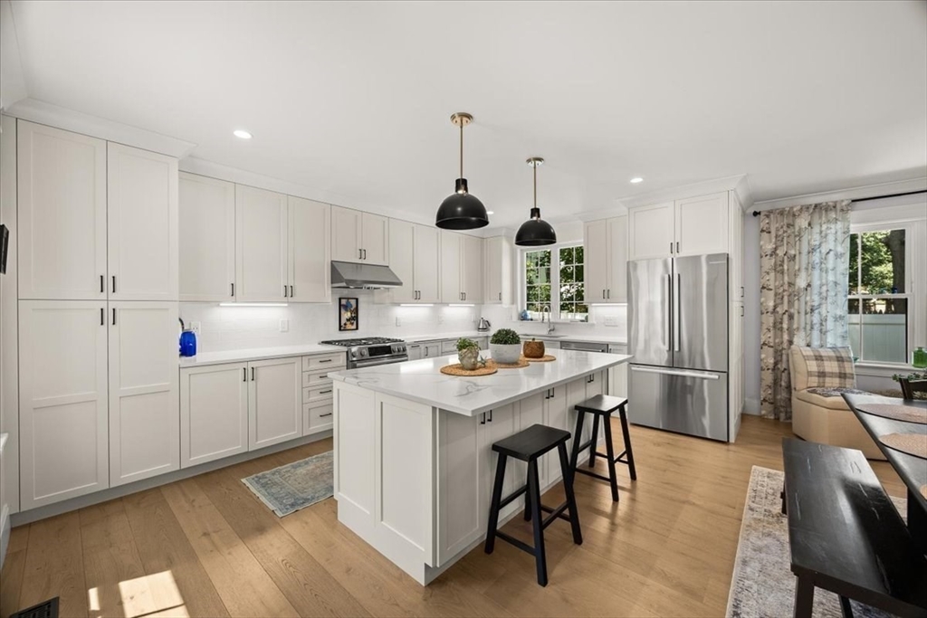 11 River St 11