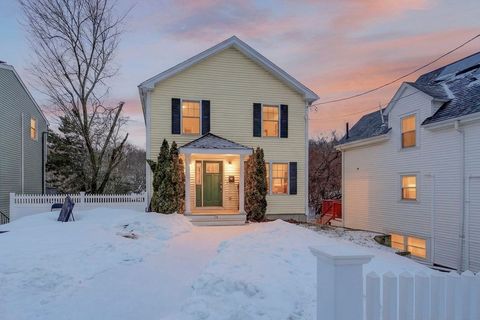 Photo of 74 Linwood Street, Lynn, MA 01905 (MLS # 73515095)