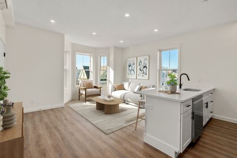 43-45 Blossom St 4 Chelsea MA 02150