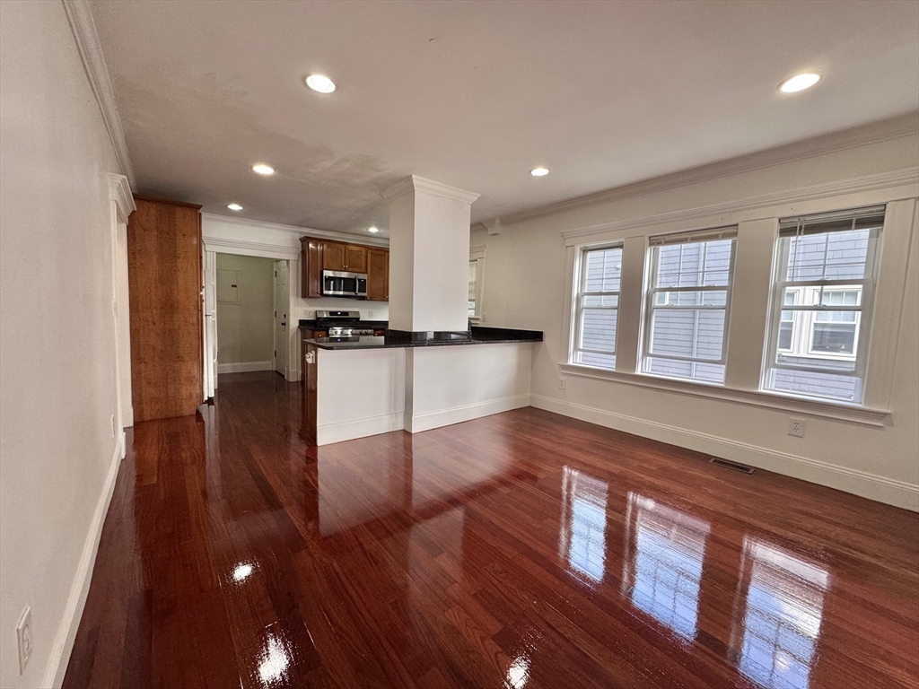 10 Woodfield St 10