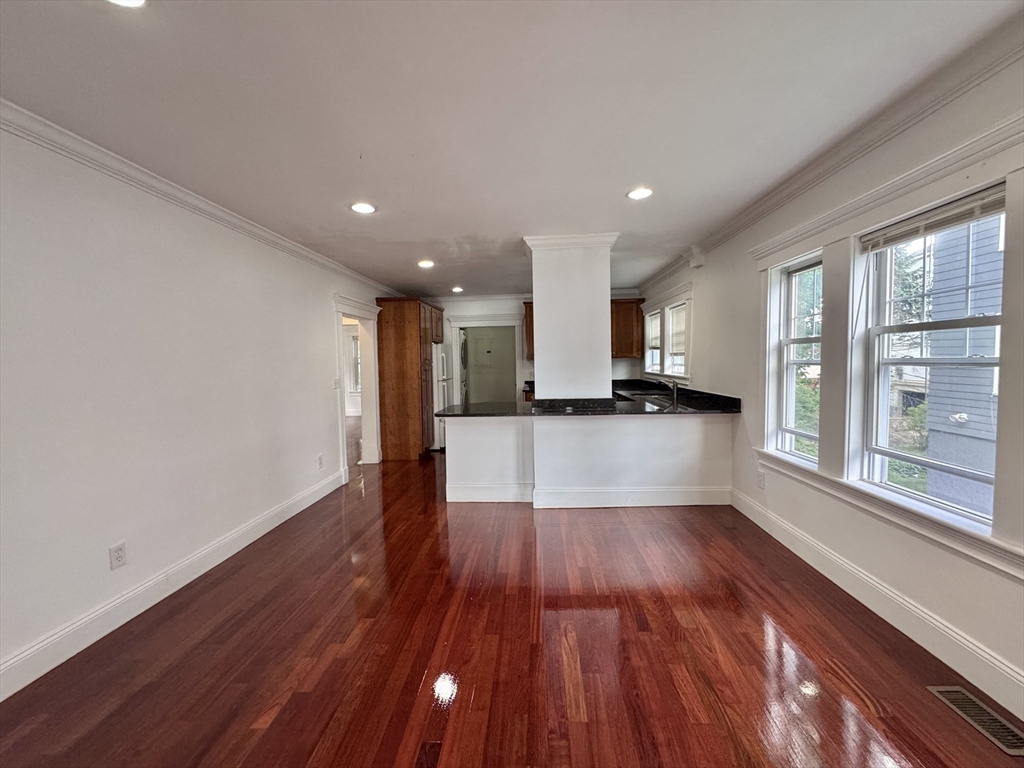 10 Woodfield St 10