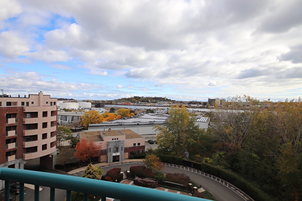 Chelsea, Massachusetts 02150, United States, 2 Bedrooms Bedrooms, ,2 BathroomsBathrooms,Residential,Active,235521