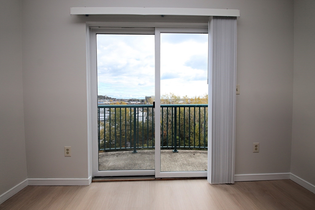 Chelsea, Massachusetts 02150, United States, 2 Bedrooms Bedrooms, ,2 BathroomsBathrooms,Residential,Active,235521