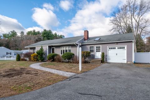 32 Lucerne Dr Andover MA 01810