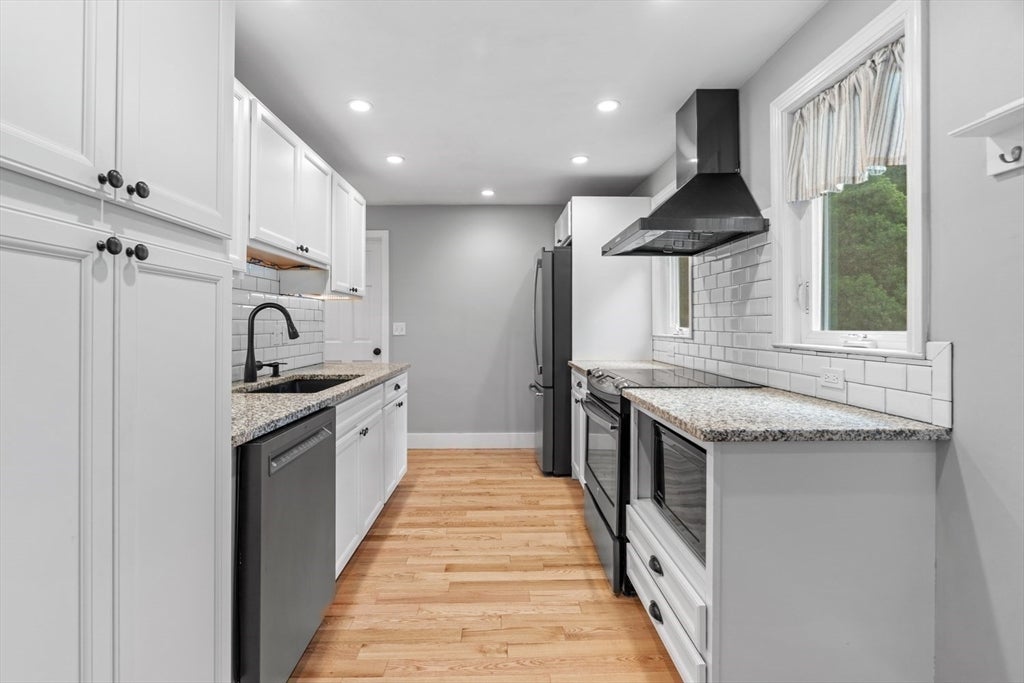 206 Old Dean St, Norton, MA Photo #13