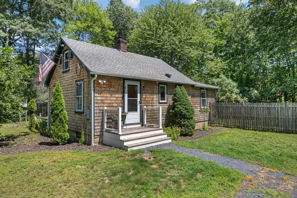 206 Old Dean St, Norton, MA Photo #2