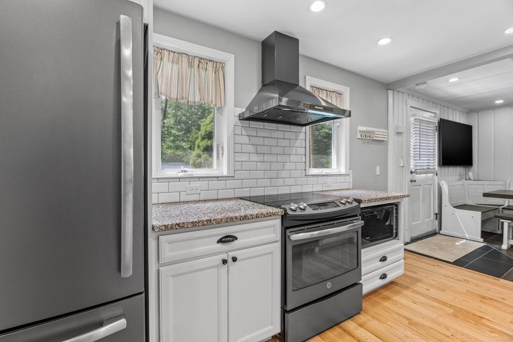 206 Old Dean St, Norton, MA Photo #15