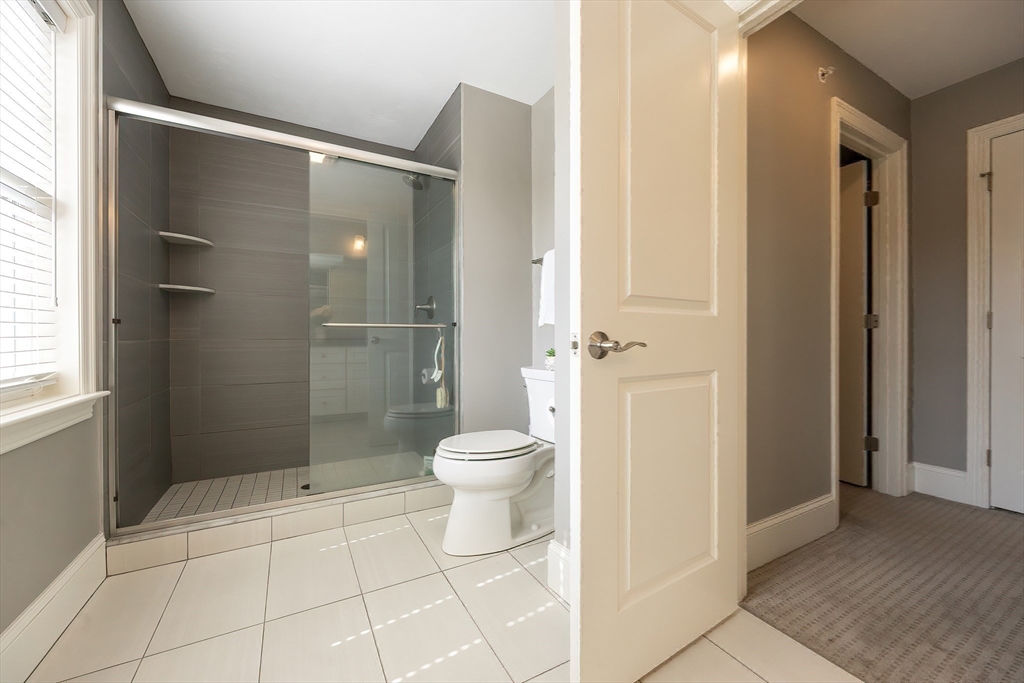 Franklin, Massachusetts 02038, United States, 3 Bedrooms Bedrooms, ,4 BathroomsBathrooms,Residential,Active,201803