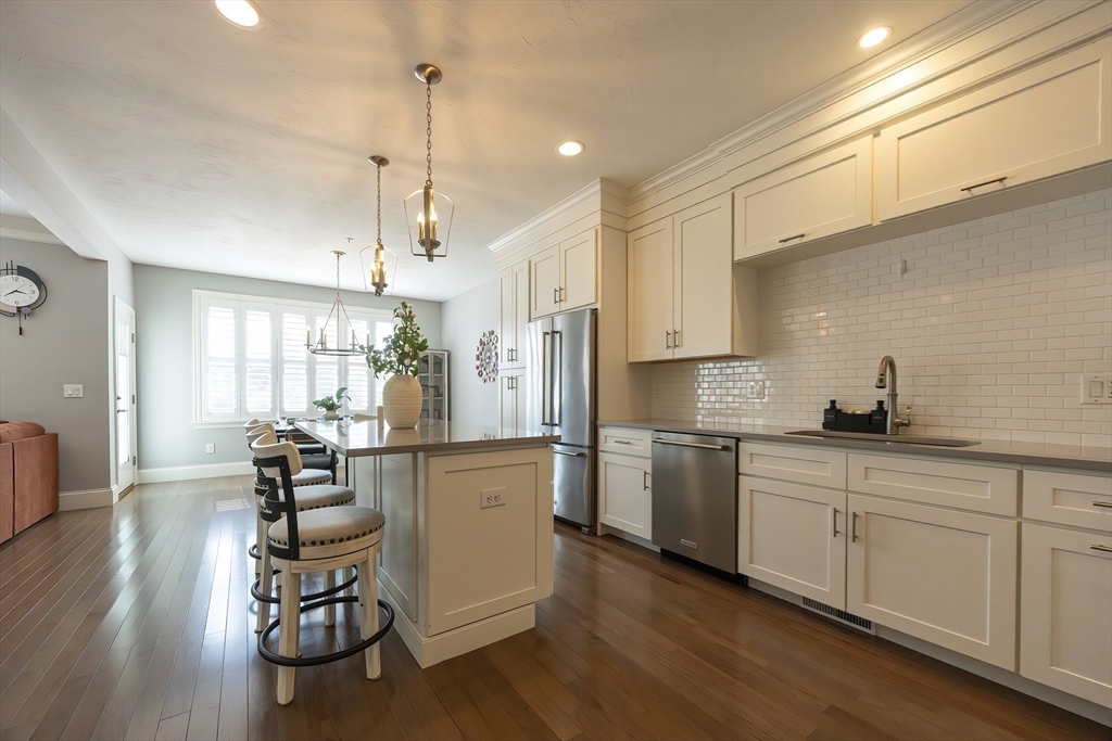 Franklin, Massachusetts 02038, United States, 3 Bedrooms Bedrooms, ,4 BathroomsBathrooms,Residential,Active,201803