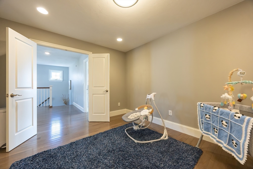 Franklin, Massachusetts 02038, United States, 3 Bedrooms Bedrooms, ,4 BathroomsBathrooms,Residential,Active,201803