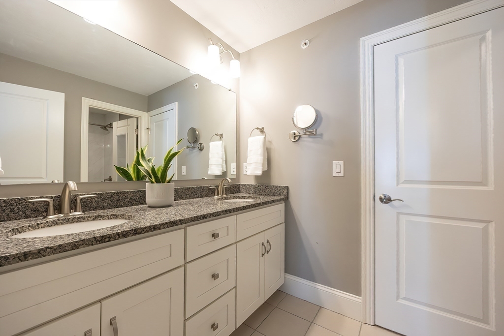 Franklin, Massachusetts 02038, United States, 3 Bedrooms Bedrooms, ,4 BathroomsBathrooms,Residential,Active,201803