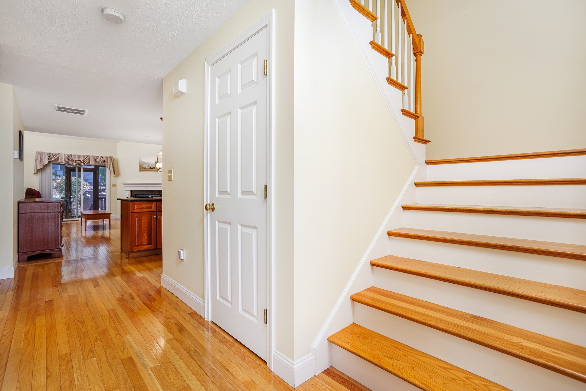 37 Acorn Ave 37