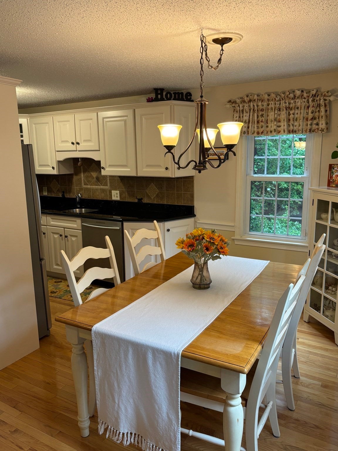 402 Twin Lakes Dr 402