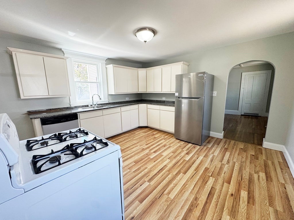 40 Cherry Street #2, Danvers, MA, 40 Cherry Street #2, Danvers, MA Photo #4