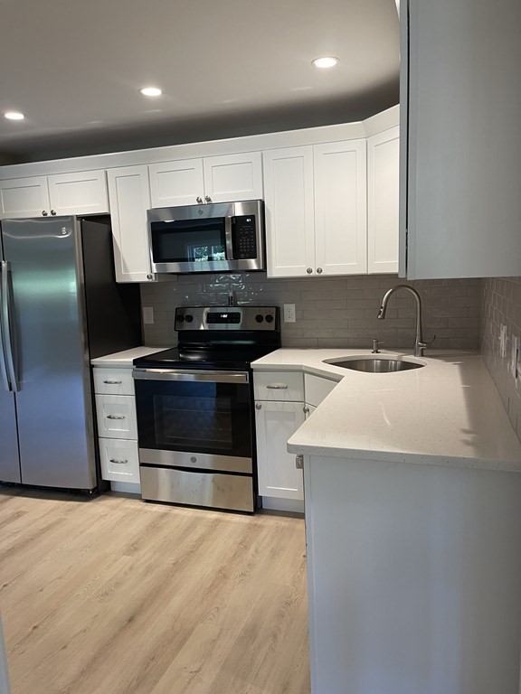 180 Main 2203