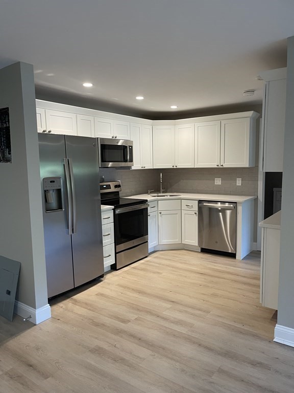 180 Main 2203