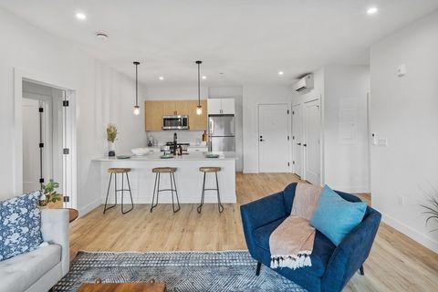 Photo of 635 Main St #109, Wilmington, MA 01887 (MLS # 73484409)