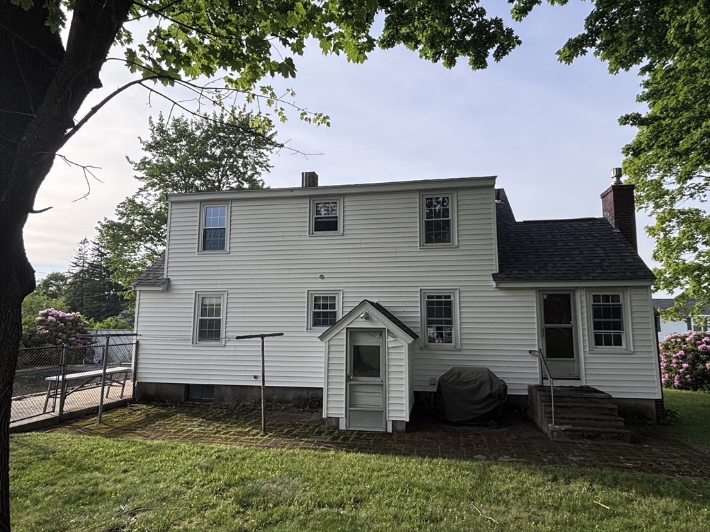 11 Hale Street