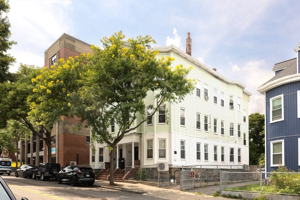 342 Bowdoin Street