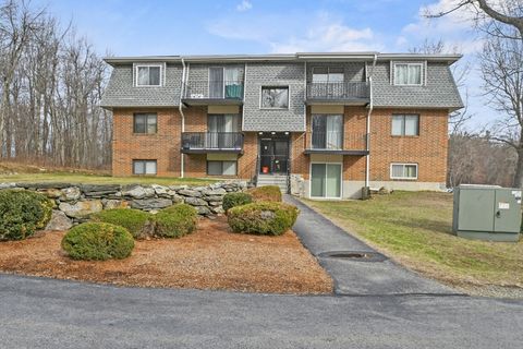 Photo of 176 Maple Ave #4-6, Rutland, MA 01543 (MLS # 73483748)