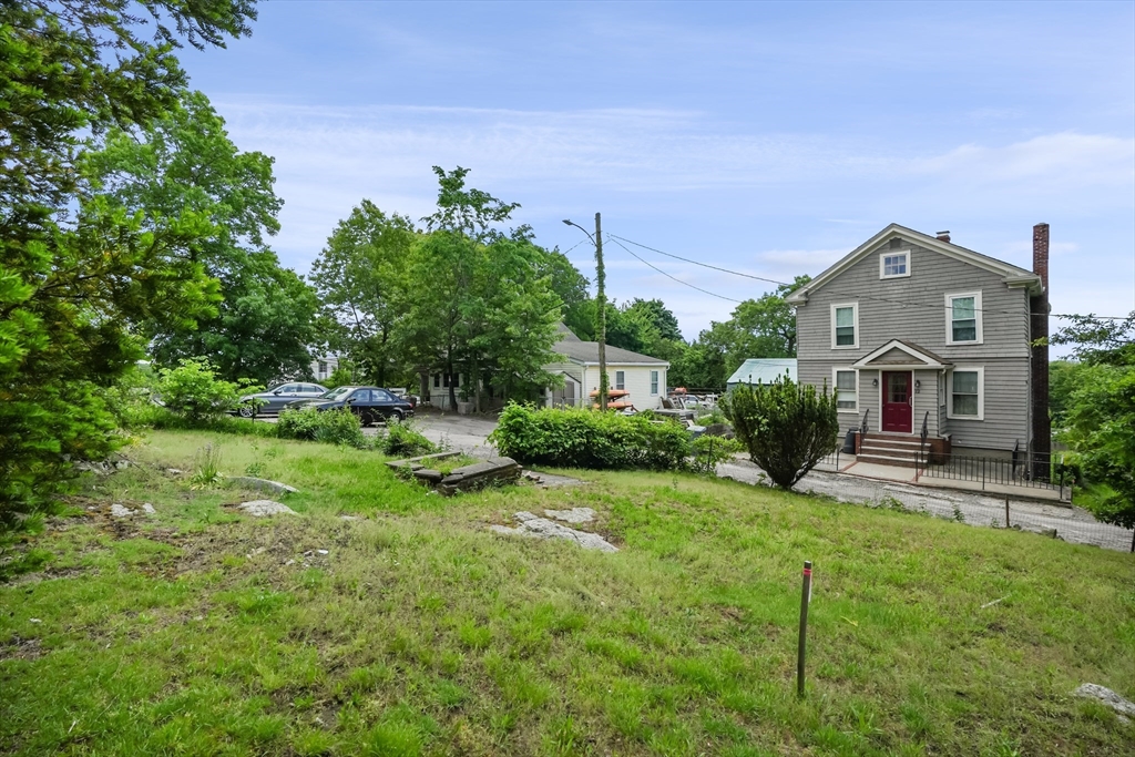 12 Bungalow Rd