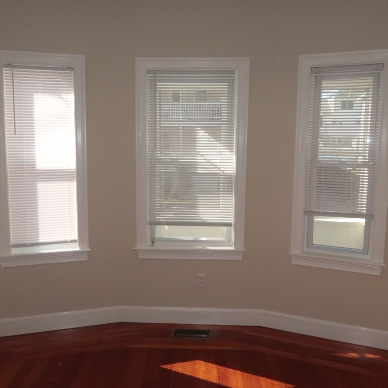 181 Harvard ST #1, Malden, MA Photo #18