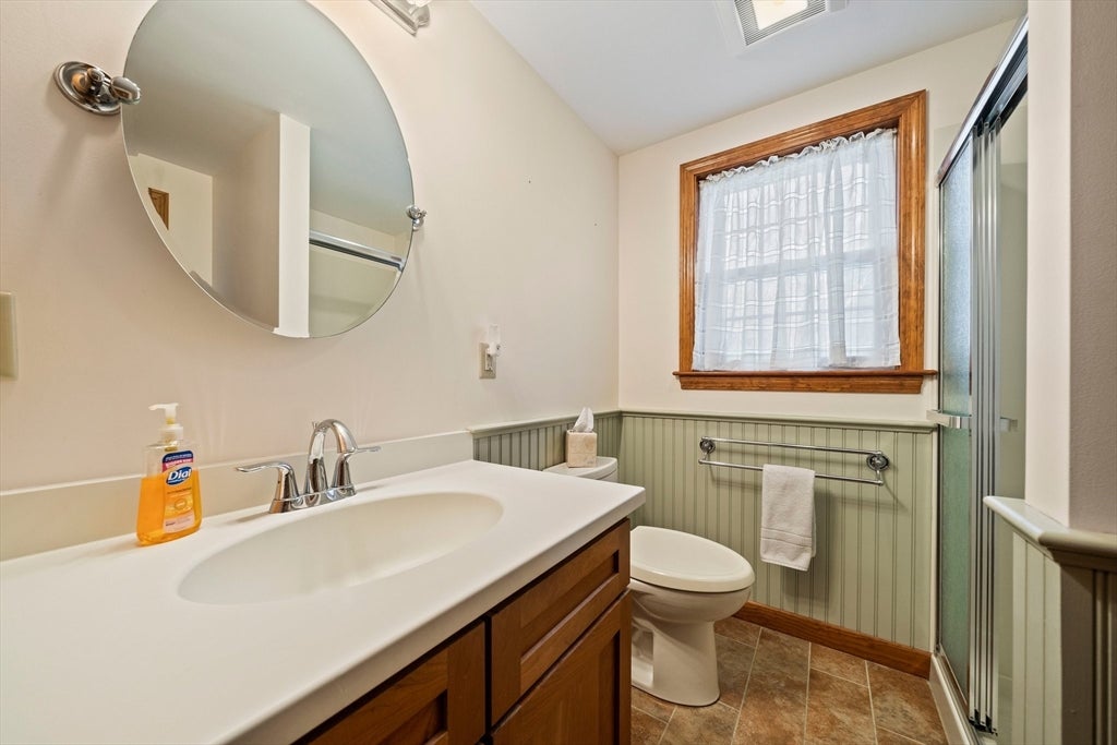 197 Circuit St, Hanover, MA Photo #29