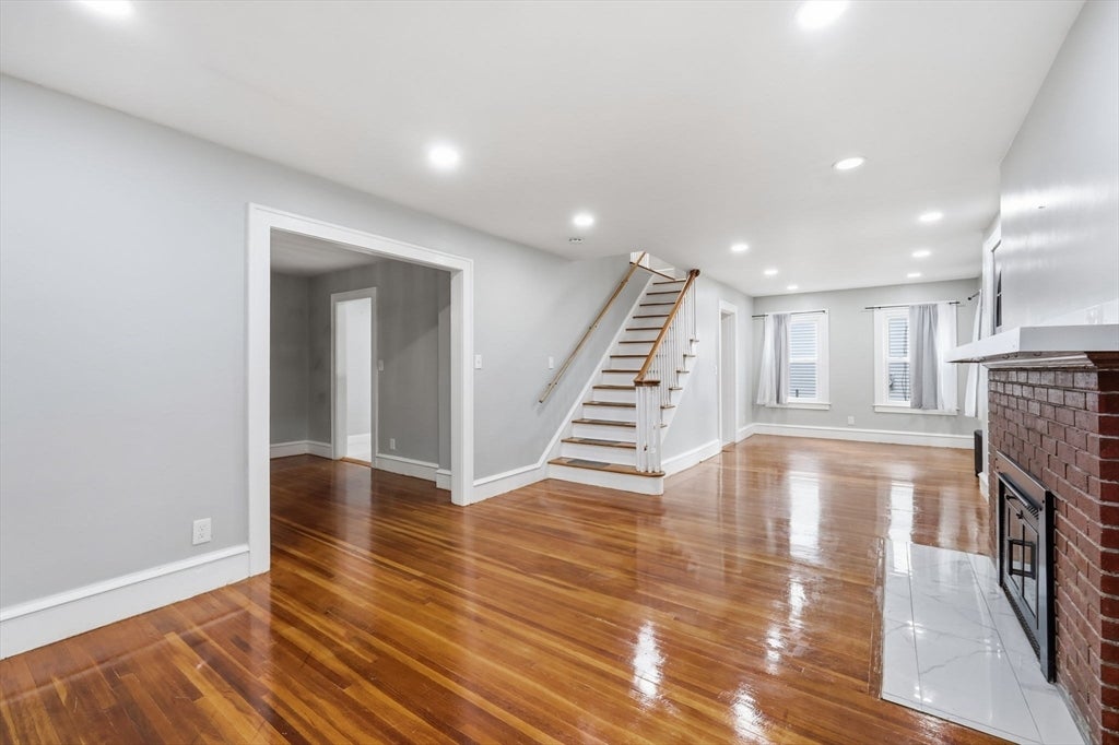43 Eddywood St, Springfield, MA Photo #4