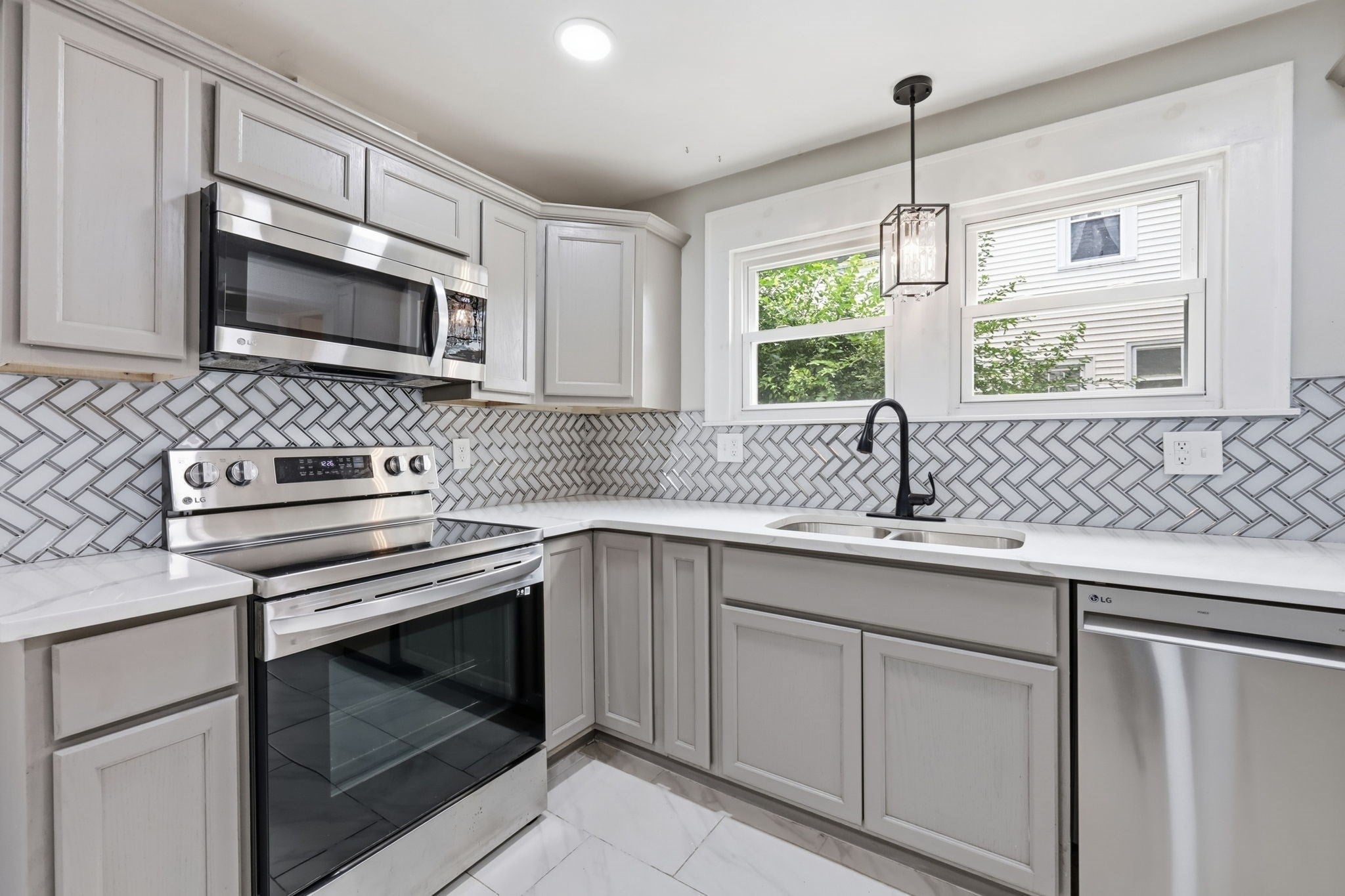 43 Eddywood St, Springfield, MA, 43 Eddywood St, Springfield, MA Photo #7