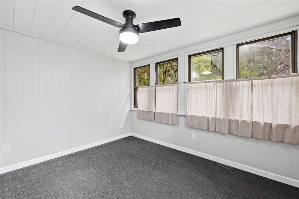 43 Eddywood St, Springfield, MA Photo #10